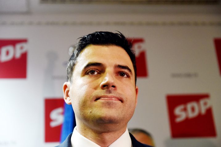 Neće micati Milanku Opačić – Davor Bernardić / Foto Denis LOVROVIĆ