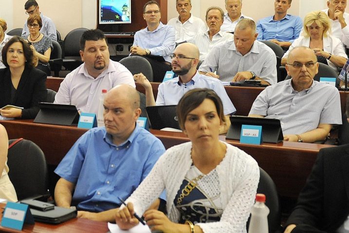 Među vijećnicima se razvila polemika / Snimio  I. TOMIĆ