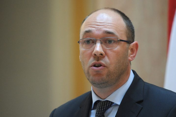 Demokršćanska revolucija izostala, ali Stier se ne predaje / Snimio Darko JELINEK