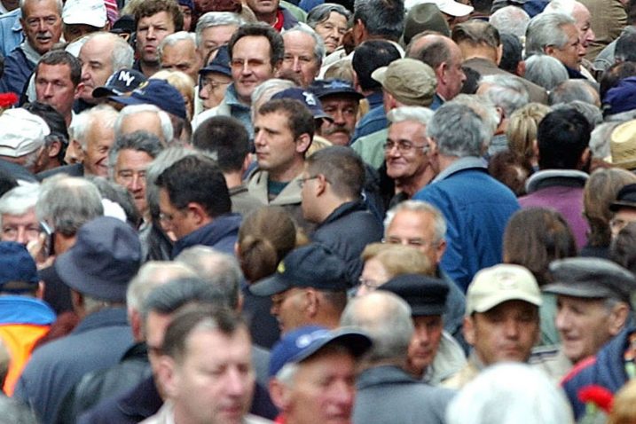 Čak 17.200 građana je u blokadi duljoj od pet godina zbog duga koji je manji od 5.805 kuna / Foto Denis LOVROVIĆ