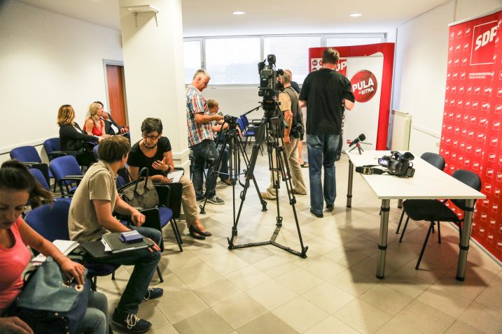 U SDP-u smatraju da građani traže izravan dodir s donositeljima odluka / Foto D.  PERAČIĆ/CROPIX