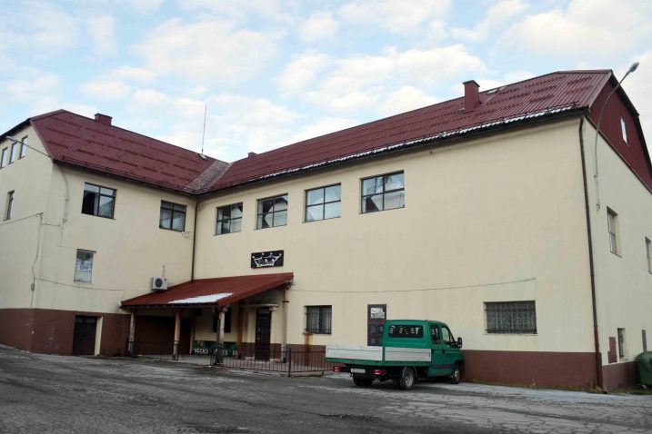 Lokvarski Dom kulture pokušat će obnoviti u fazama, uz pomoć Županije i Ministarstva regionalnog razvoja / snimio M. KRMPOTIĆ