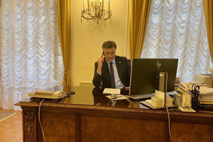 https://twitter.com/AndrejPlenkovic