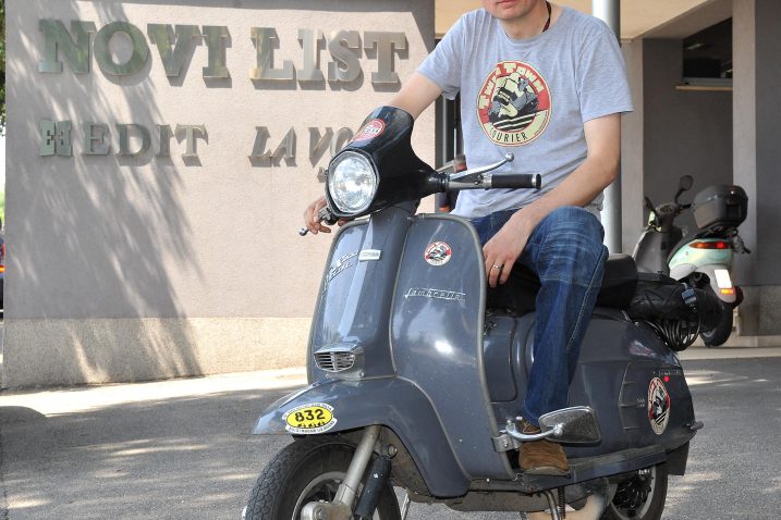 Martin »Sticky« Round ističe da je cilj putovanja osjećaj grada »s druge strane ograde« / Foto S. DRECHSLER