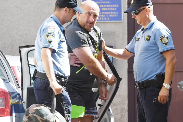Tomislav Šojat drznuo se i zapucati na ljude / Snimio Ivica TOMIĆ