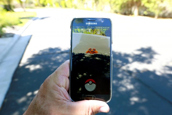 Potraga za Pokemonima postala je megapopularna i u BiH / Foto Reuters