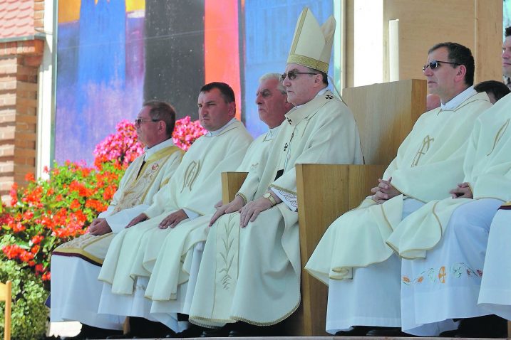 Gledatelje nije zaintersirao religijski sadržaj na četiri kanala HRT-a / Foto Davor KOVAČEVIĆ