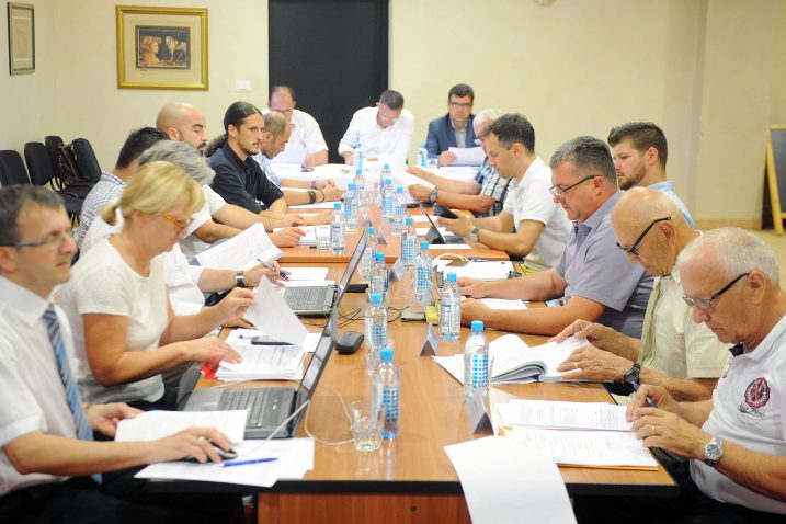 Odluku o podizanju kredita većinom glasova  podržalo je Gradsko vijeće Kastva / Foto Roni Brmalj