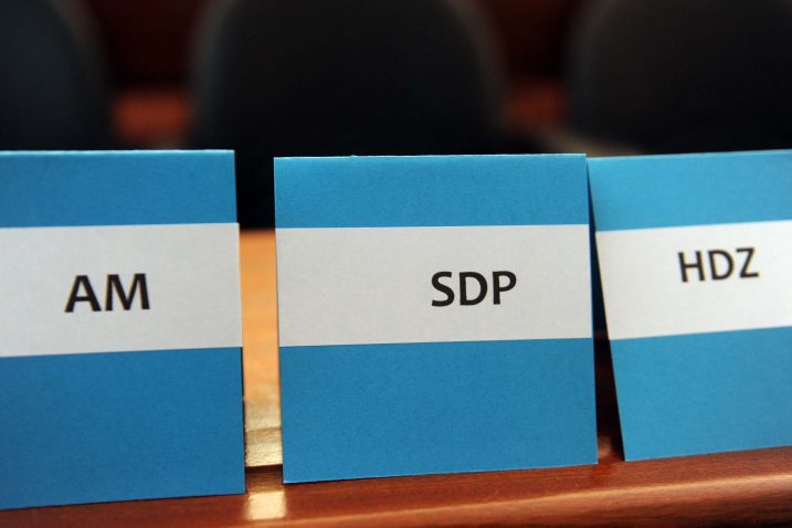 HDZ najjača politička stranka u RH / Foto Vedran KARUZA