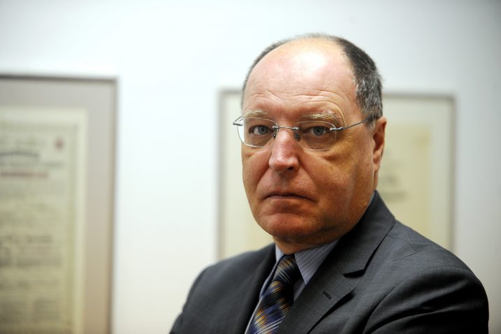 D. Lovrović