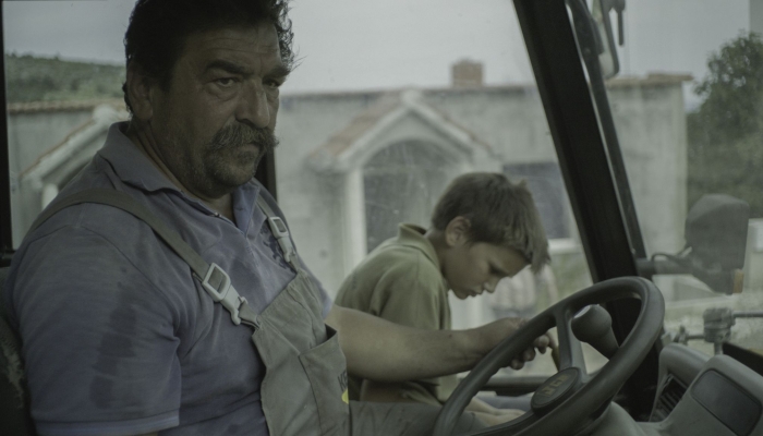 Kadrovi iz filma "Zvir"
