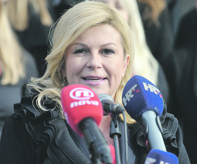 Gole kolinde grabar kitarovic slike KOLINDA se