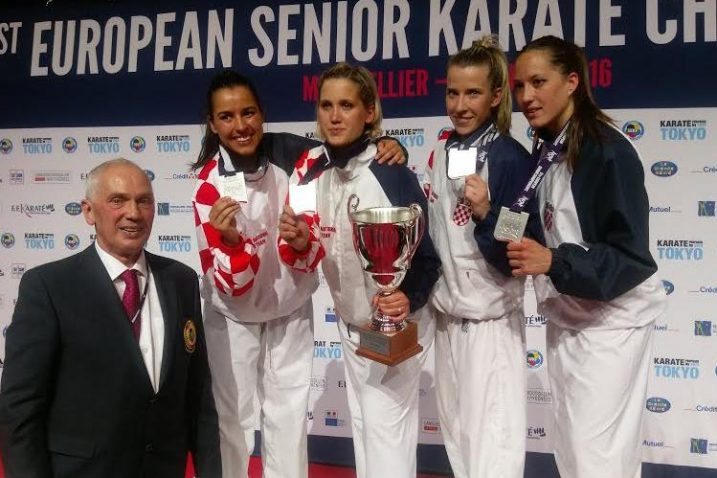 Azra Saleš, Ana-Marija Bujas Čelan, Ana Lenard i Ivona Tubić s predsjednikom Saveza Stjepanom Čelanom