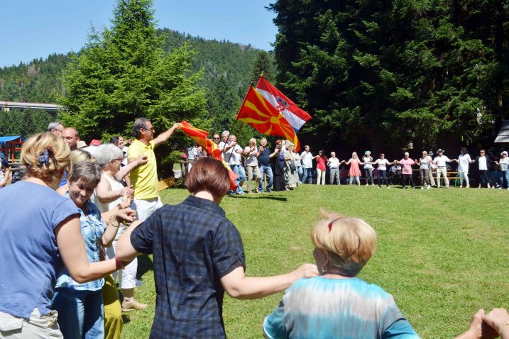 Makedonska i hrvatska fešta u Golubinjaku / Snimio Marinko KRMPOTIĆ