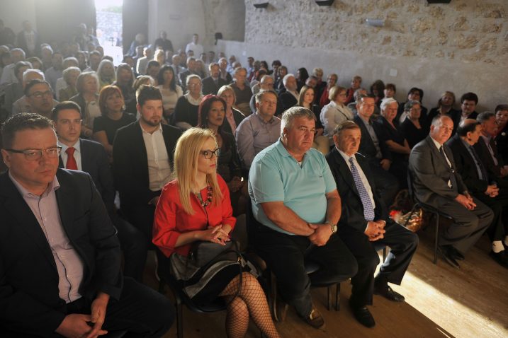 Svečana sjednica Općinskog vijeća Čavala održana je u Sokolani kaštela u Gradu Grobniku / Snimio Roni BRMALJ