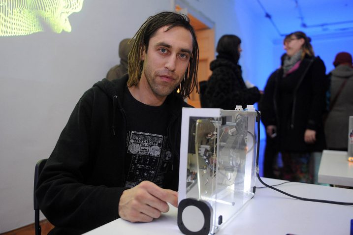 S instalacijama može se manipulirati i proizvoditi vlastitti zvuk - Marko Batista / Foto Roni BRMALJ