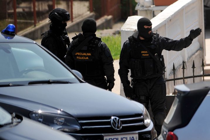Jake snage policije i specijalaca pod punom spremom provodili su istragu jučer na Rujevici / Foto: D. ŠKOMRLJ