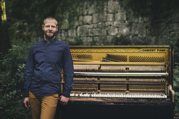 Pijanist, skladatelj i aranžer Zvjezdan Ružić / Foto IRA&JOHN