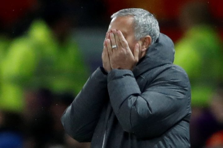 Pao mu mrak na oči – Jose Mourinho / Foto Reuters