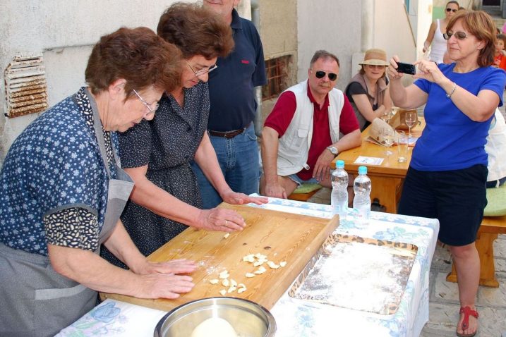 U postupak zaštite na otoku Krku kreće i čuvena tjestenina - krčke šurlice / Foto Mladen TRINAJSTIĆ