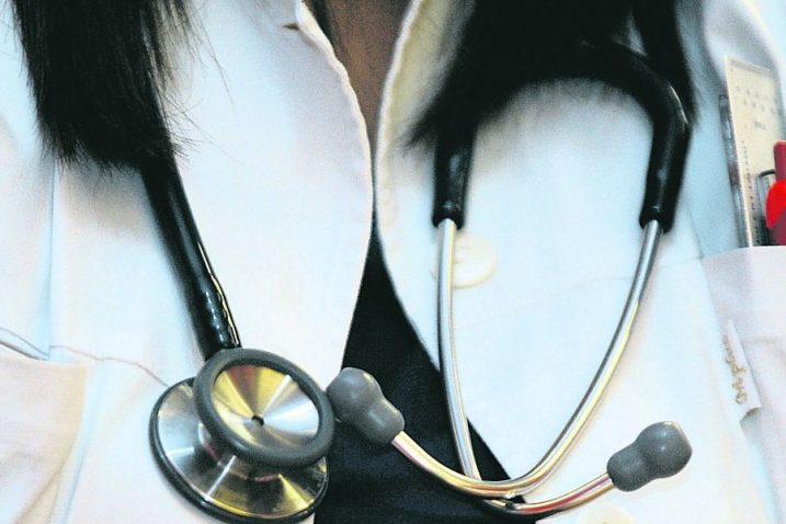 Liječnici traže povratak na model privatne prakse u kojoj je liječnik u ugovornom odnosu s osiguravateljem / Snimio Denis Lovrović