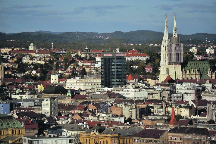 U centru Zagreba je gotovo sve apartmanizirano, pa je ponuda stanova za najam vrlo mala / Foto Nenad REBERŠAK