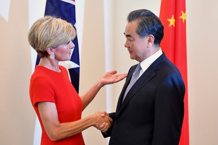 Wang Yi s australskom ministricom vanjskih poslova Julijom Bishop / Reuters
