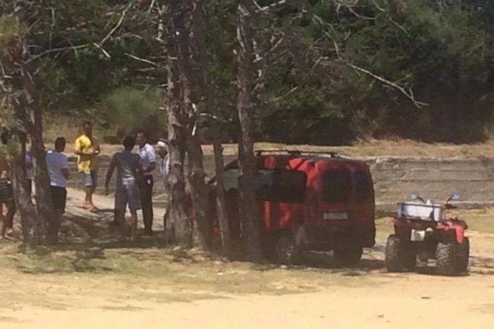 Obitelj je dolazila kombijem bjelovarske registracije, a uskoro je stigla i policija / Foto Ena Paparić