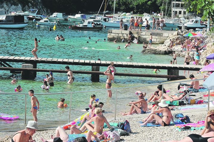 Smještajni kapaciteti u Kostreni u srpnju i kolovozu bilježe izvrsne rezultate i noćenja i dolaske u porastu / snimio S. DRECHSLER