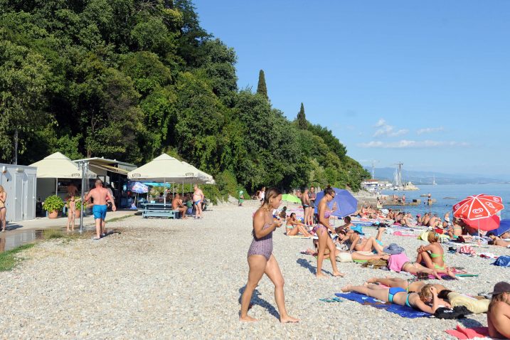 Ljeto u Primorju nije potpuno bez Novog lista i naših informacija / arhiva NL