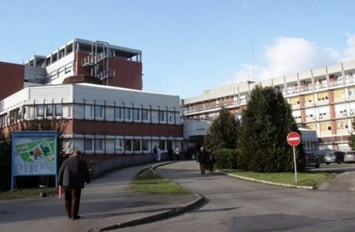 Nesretnom 23-godišnjaku nisu mogli pomoći u Županijskoj bolnici u Čakovcu, pa je zbog kritičnog stanja prebačen u Zagreb
