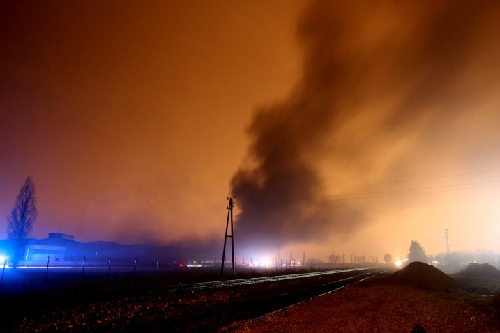 Požar u Osijeku / Foto: Emica Elvedji / CROPIX