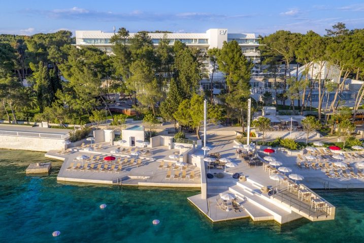 Hotel Bellevue doista pripada među svjetsku hotelsku elitu i da pritom uživa povjerenje gostiju iz cijeloga svijeta