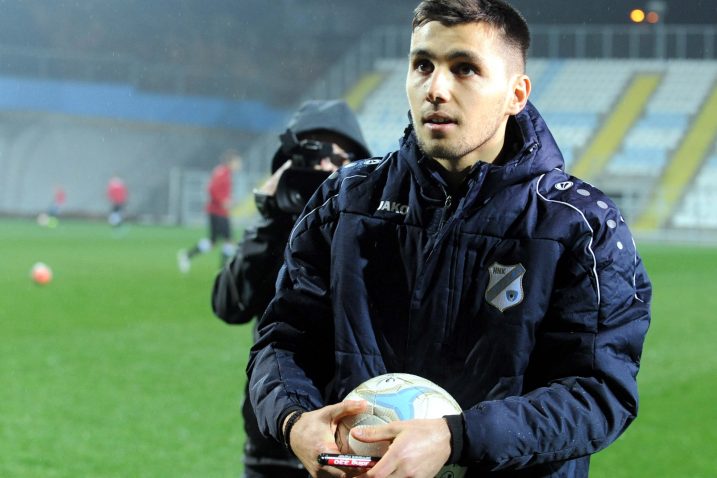 PRVI PUT PRED NAVIJAČIMA BIJELIH – Florentin Matei / Snimio Vedran KARUZA