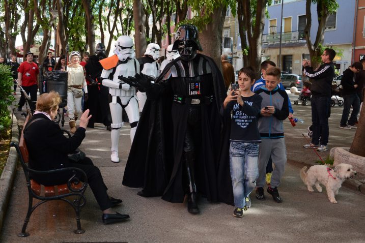 Darth Vader i Stormtrooperi oduševili Puljane u centru grada / Snimio D. Memedović