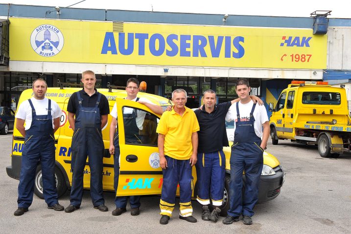 Mehaničari Autokluba Rijeka u pravilu stižu u roku od 40 minuta / Snimio Sergej DRECHSLER