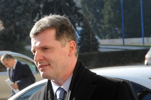 Ministar Nakić