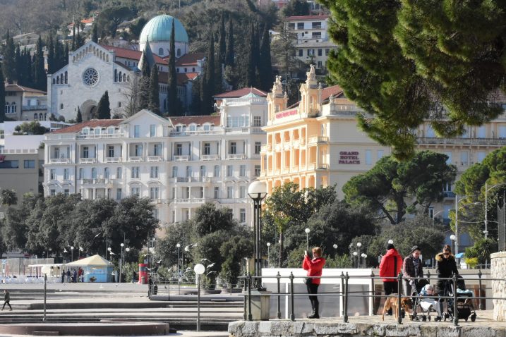 Statistike kažu da se u Opatiji živi bolje nego u mnogim drugim gradovima / Foto Marin ANIČIĆ