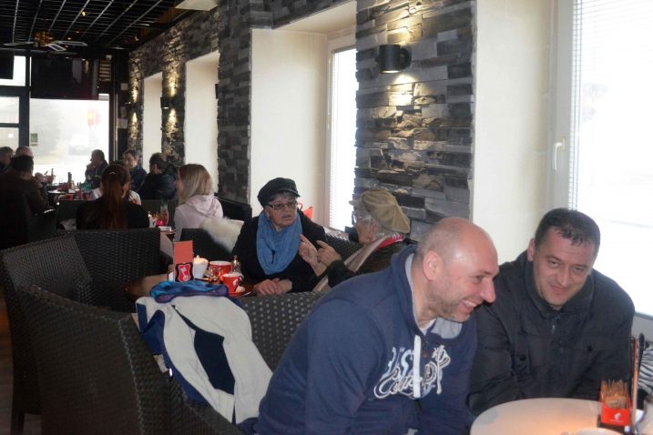 Manji broj zaposlenih tijekom zime jedini način da se posluje pozitivno – detalj iz kafića "Tin" / Foto Marinko KRMPOTIĆ