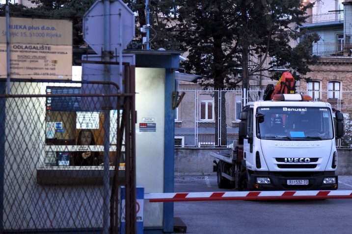 Pauk nije deponirao  vozilo na deponij Brajdica, već na Žabicu / Snimio Marko GRACIN