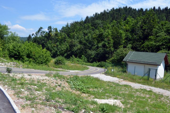 Buduća peletara bit će na lokaciji s potpuno sređenom komunalnom infrastrukturom / Snimio Marinko KRMPOTIĆ