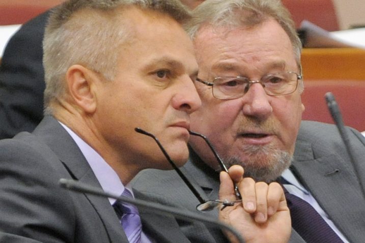 Zvonko Milas i Vladimir Šeks u prošlom Saboru / Foto D. JELINEK
