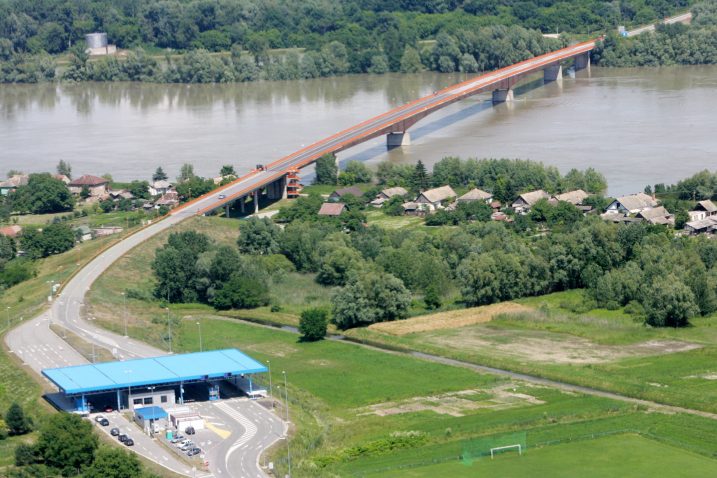 Teško da se Hrvatska i Srbija bez arbitraže mogu dogovoriti kako definirati granicu na Dunavu / Foto V. KOS/CROPIX