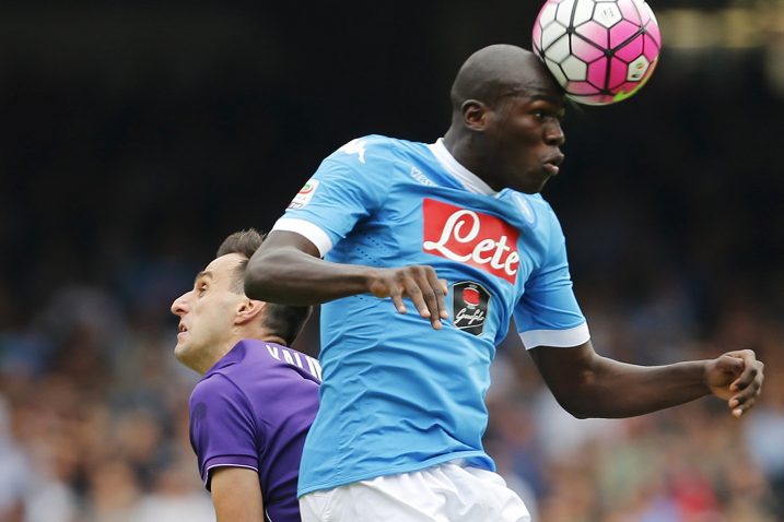 Kalidou Koulibaly u dvoboju s Nikolom Kalinićem, Foto: REUTERS