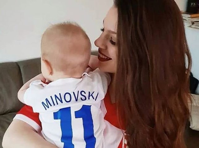 Nikolina Miletić Minovska sa sinom Nikolom