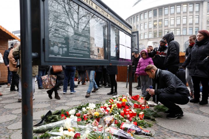 Njemački građani oplakuju žrtve / Reuters