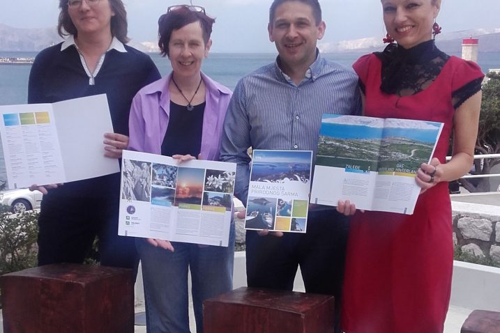 Svjetlana Olujić Tomaić, Zrinka Ostović, Viktor Samaržija i Marijana Šojat predstavili novu brošuru TZG-a Senj / Snimio A. RAVLIĆ