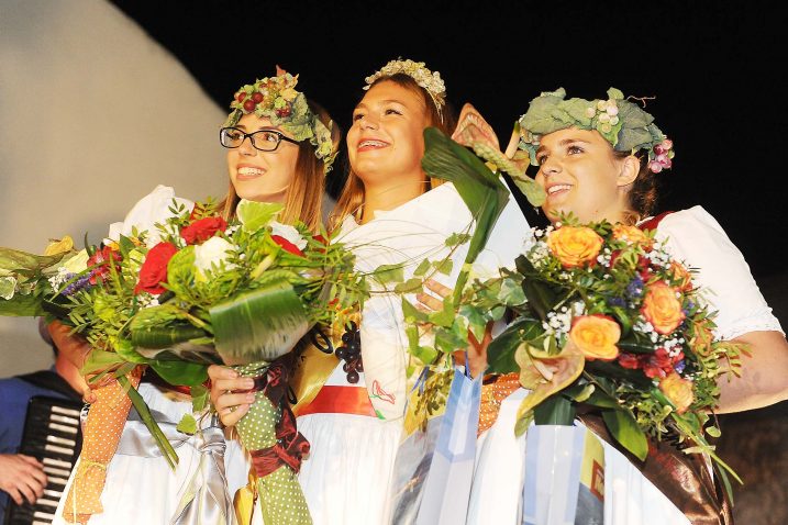 Nera Blažičević, prva pratilja, Iva Deranja, Ružica Vinodola i Silvia Šepić, druga pratilja / Snimio Sergej DRECHSLER