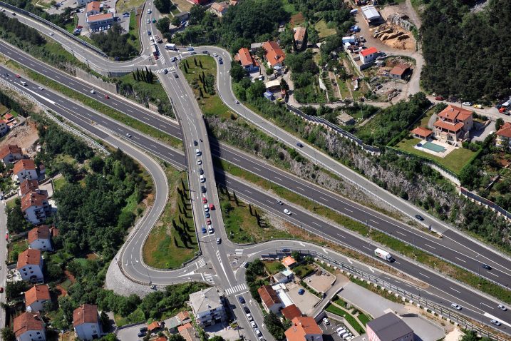 Čvor Diračje / Snimio Damir ŠKOMRLJ  / NL arhiva