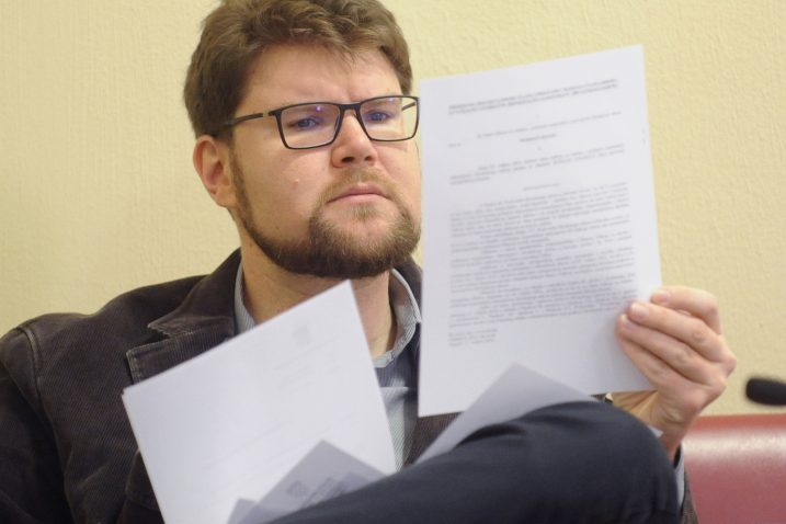 Imat ćemo povjerenstvo koje neće moći odlučiti ni o čemu – Peđa Grbin / Snimio Darko  JELINEK